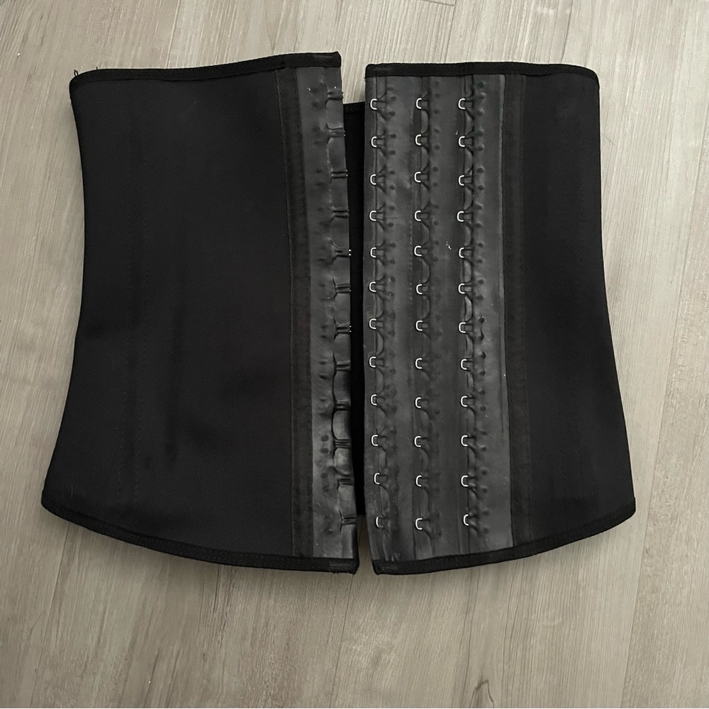 Ann Michell Waist Training Corset S - Picture 4 of 4
